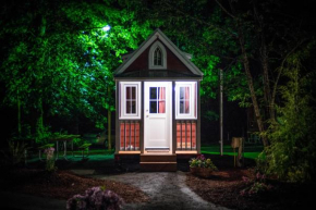 Mount Hood Village Scarlett Tiny House 3